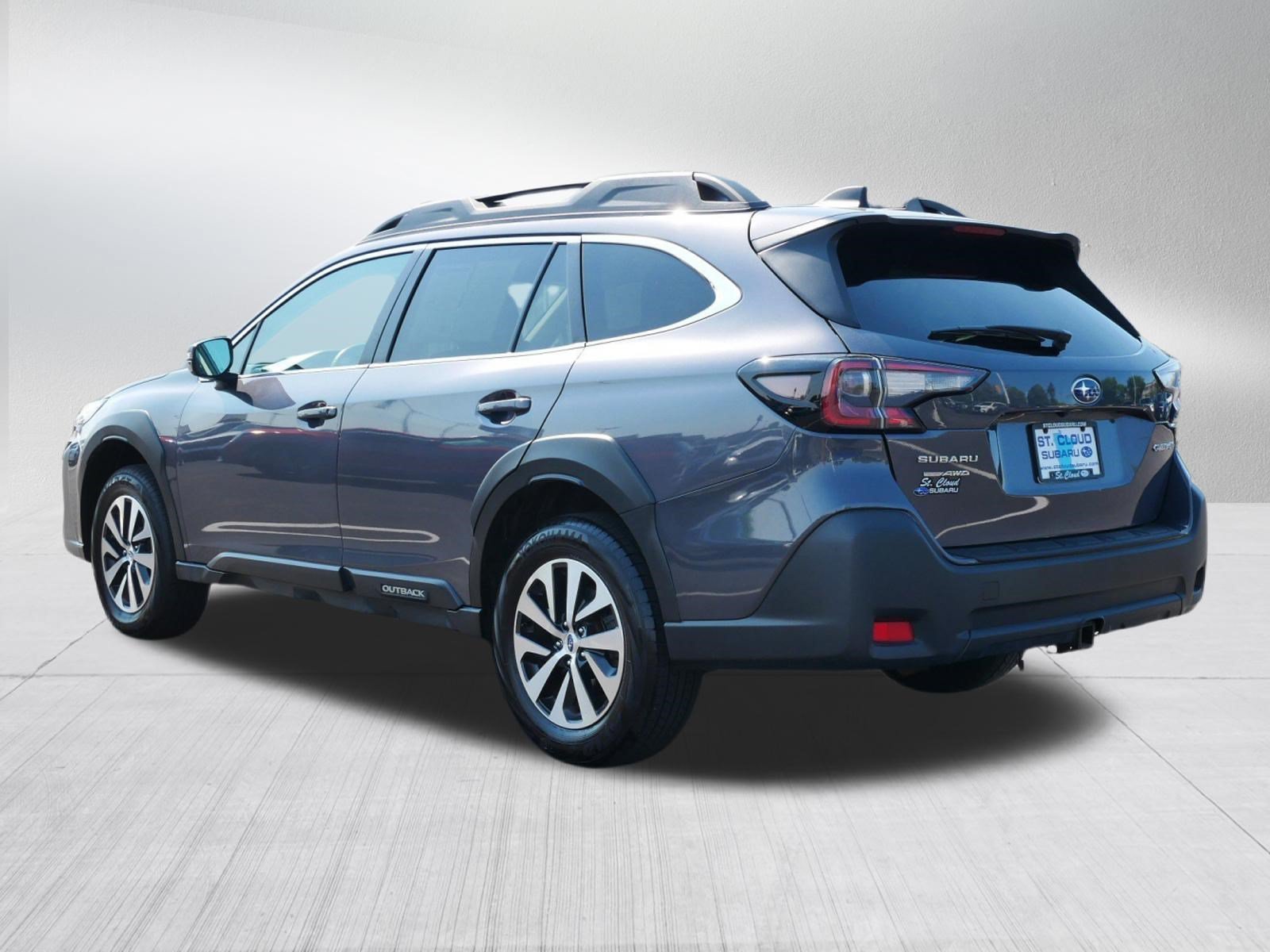 Used 2025 Magnetite Gray Metallic Subaru Premium image 5