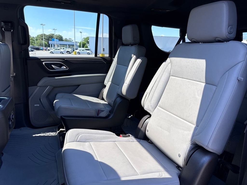 Used 2024 Blue Chevrolet Z71 image 21