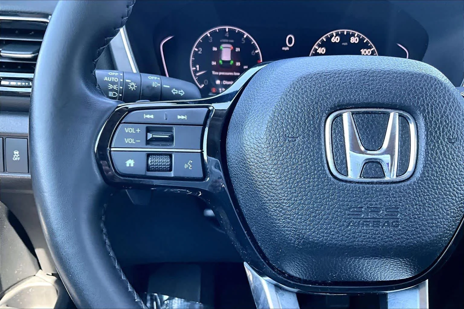 Used 2024 Crystal Black Pearl Honda Touring image 24