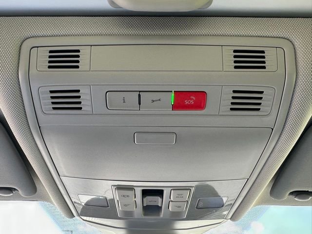 New 2026 Opal White Pearl Volkswagen 1.5T SE image 37
