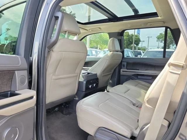 2021 Ford Expedition Limited - Photo 15