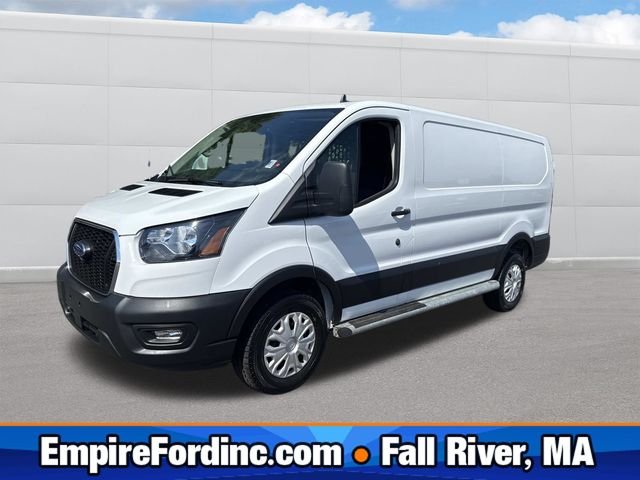 Used 2025 Oxford White Ford Base image 1