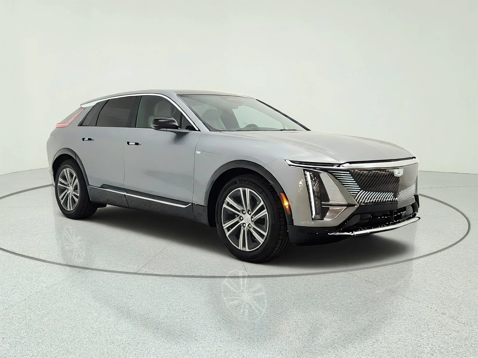 Used 2024 Argent Silver Metallic Cadillac Luxury image 3