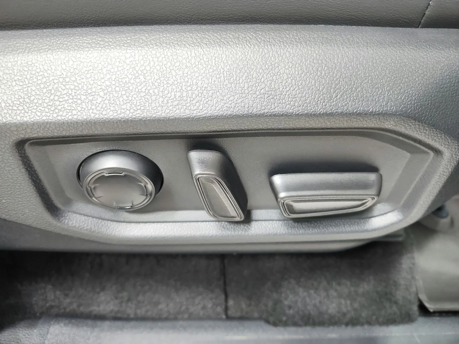 Used 2024 Black Toyota Platinum image 47
