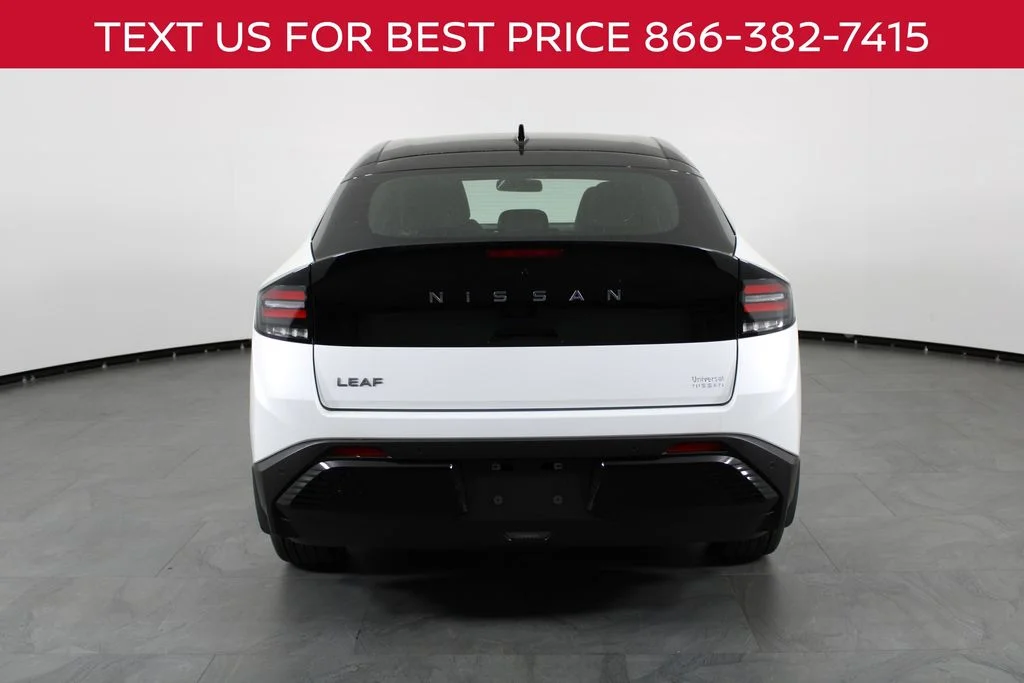 New 2026 Everest White Pearl TriCoat / Super Black Two-tone Nissan SV+ image 7