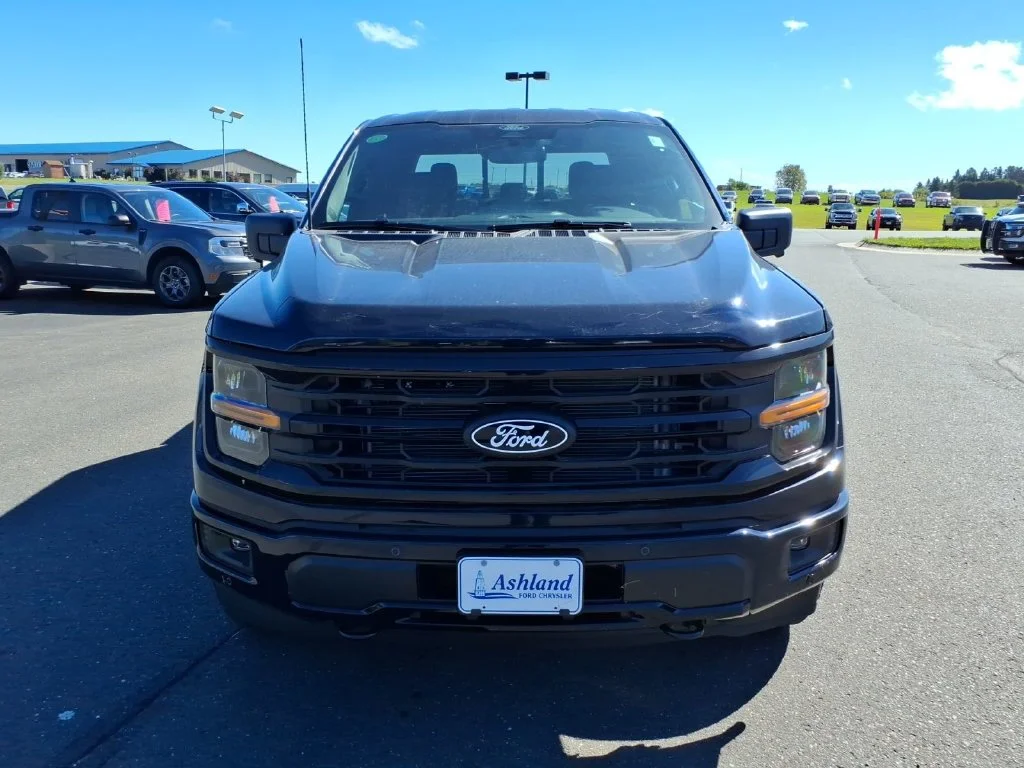 New 2026 Antimatter Blue Metallic Ford XLT image 2