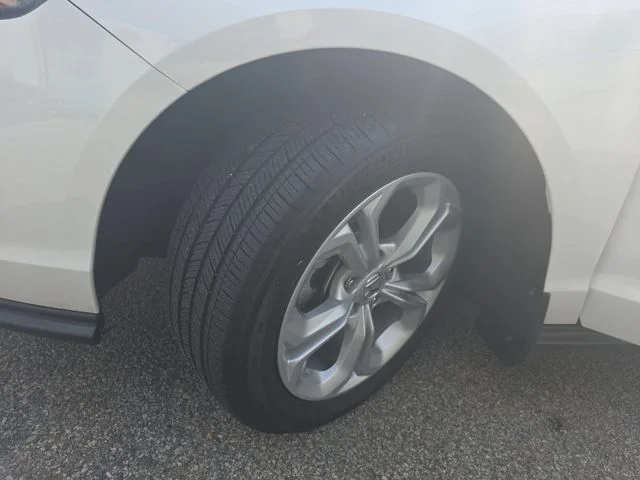 Used 2025 White Honda LX image 31