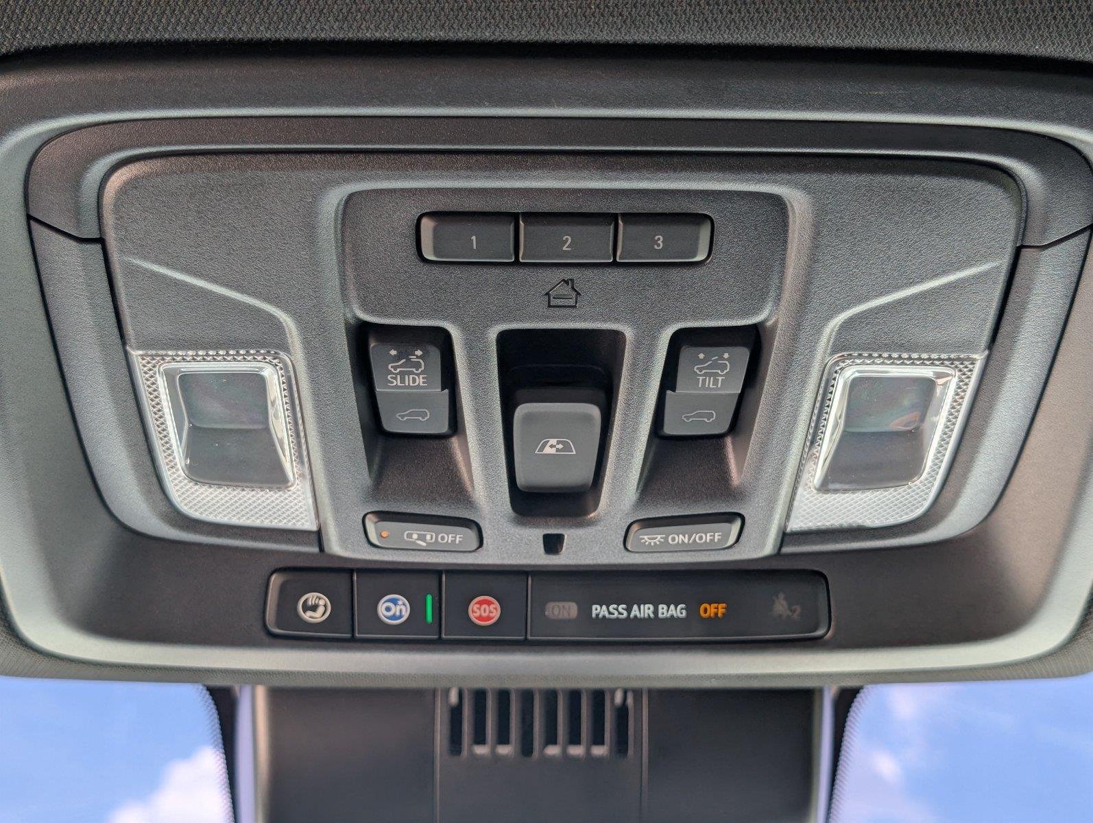 Used 2024 Summit White GMC AT4 image 23