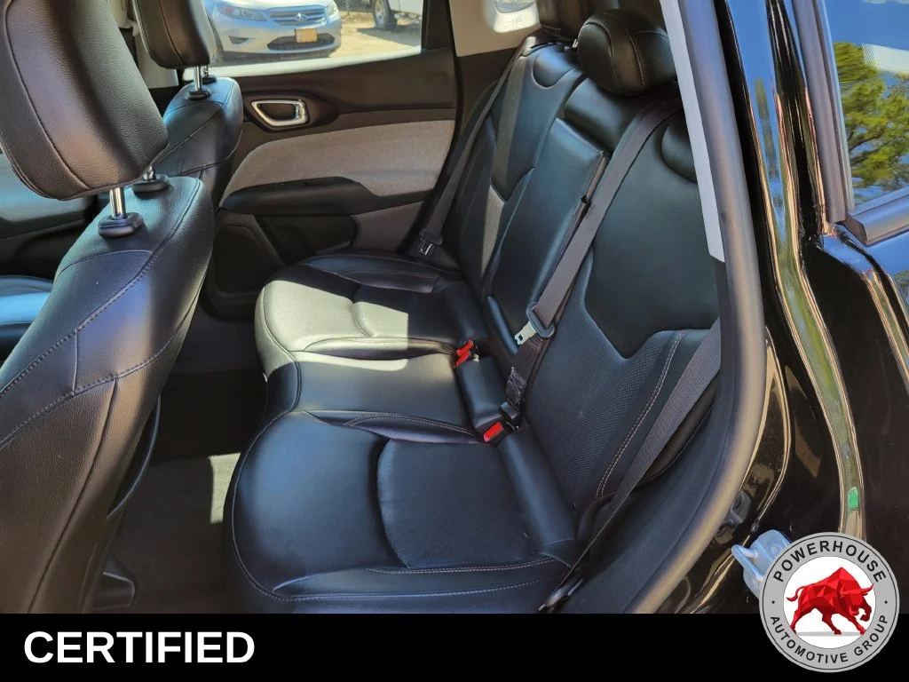 Used 2022 Black Jeep Latitude Lux image 16