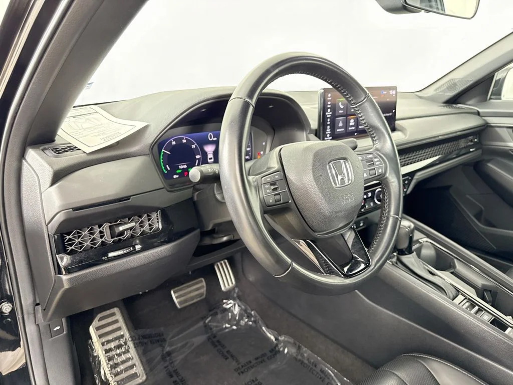 Used 2024  Honda Sport-L image 9