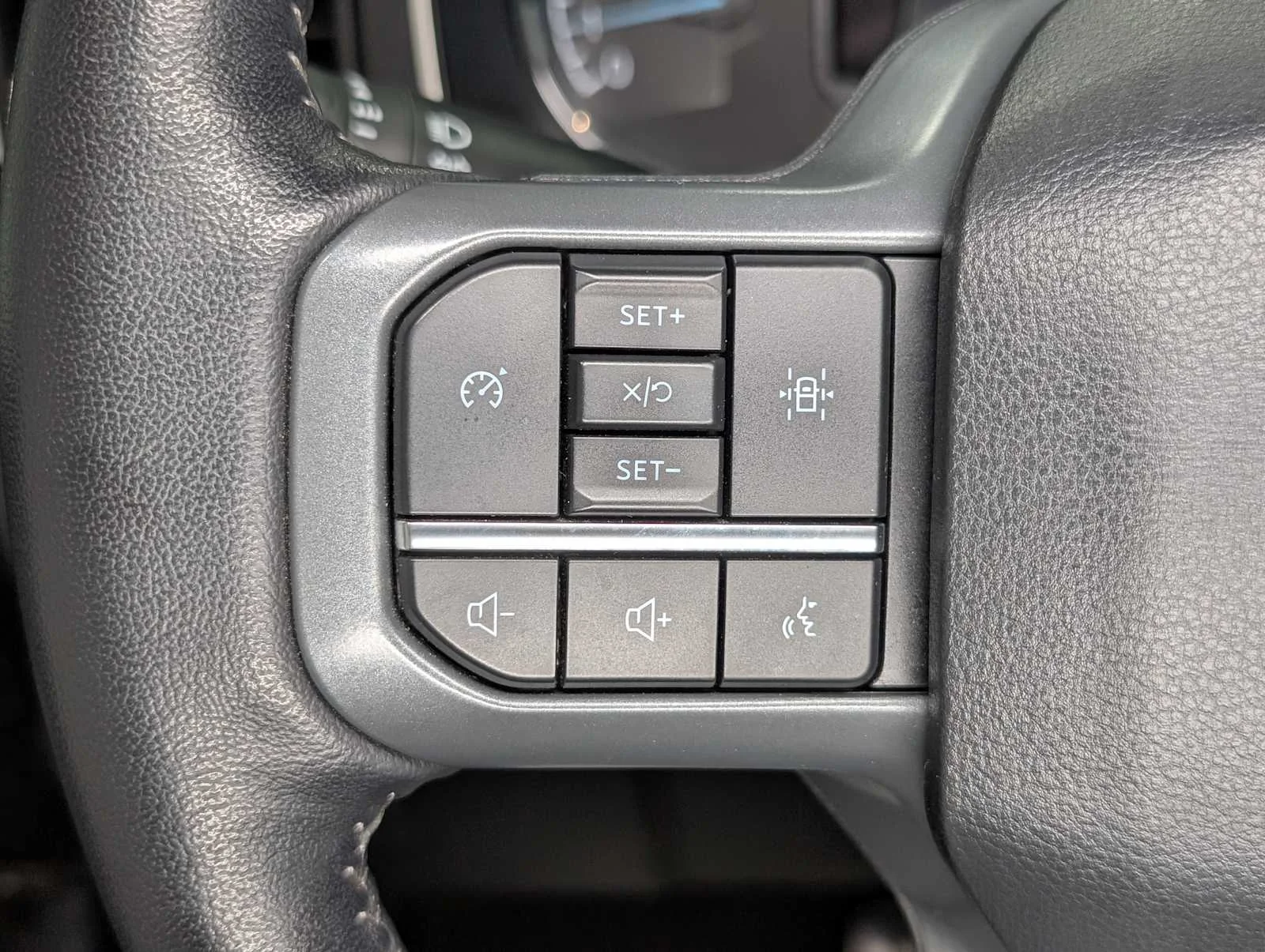 Used 2022 Agate Black Ford XLT image 38