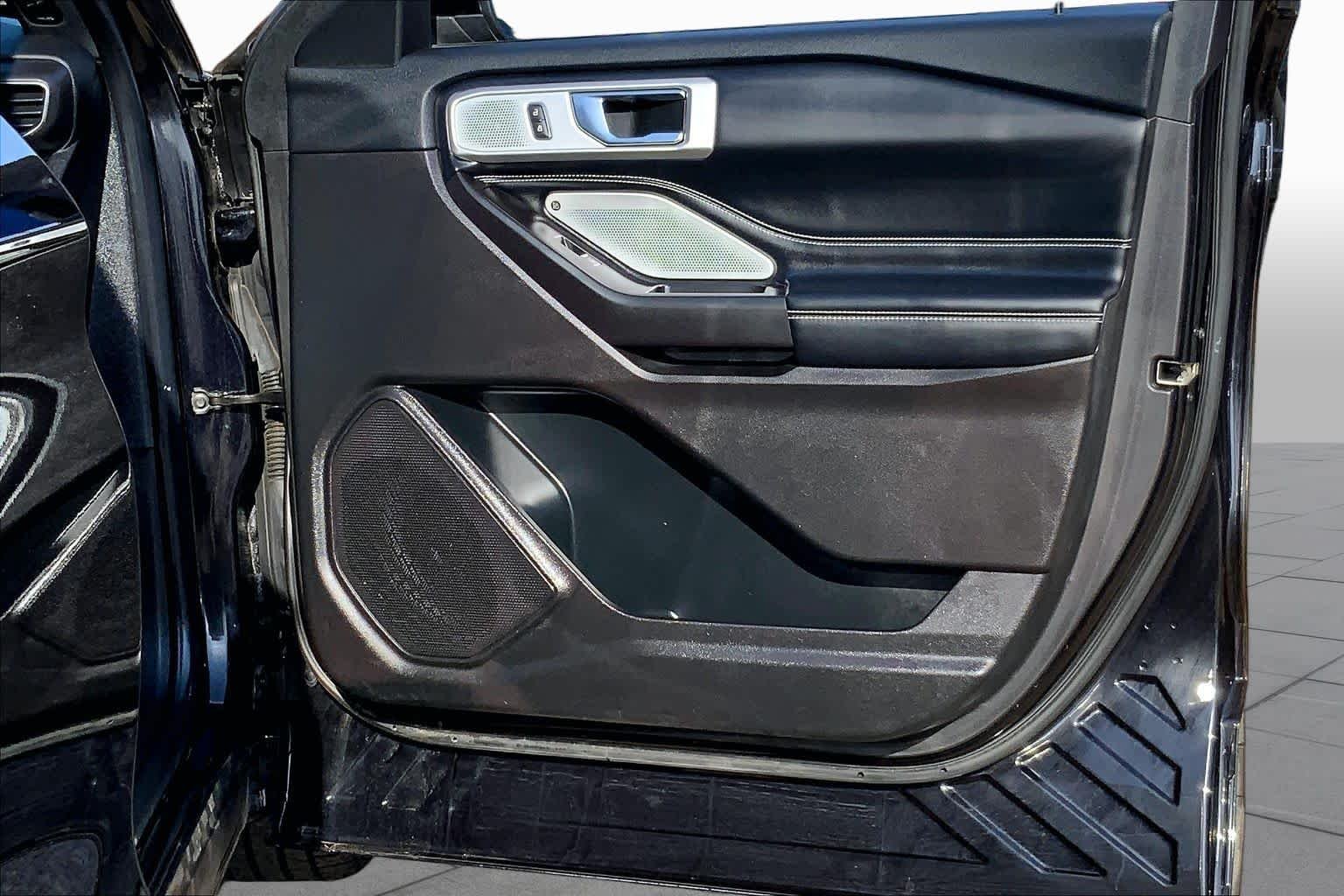 Used 2020 Agate Black Metallic Ford ST image 23
