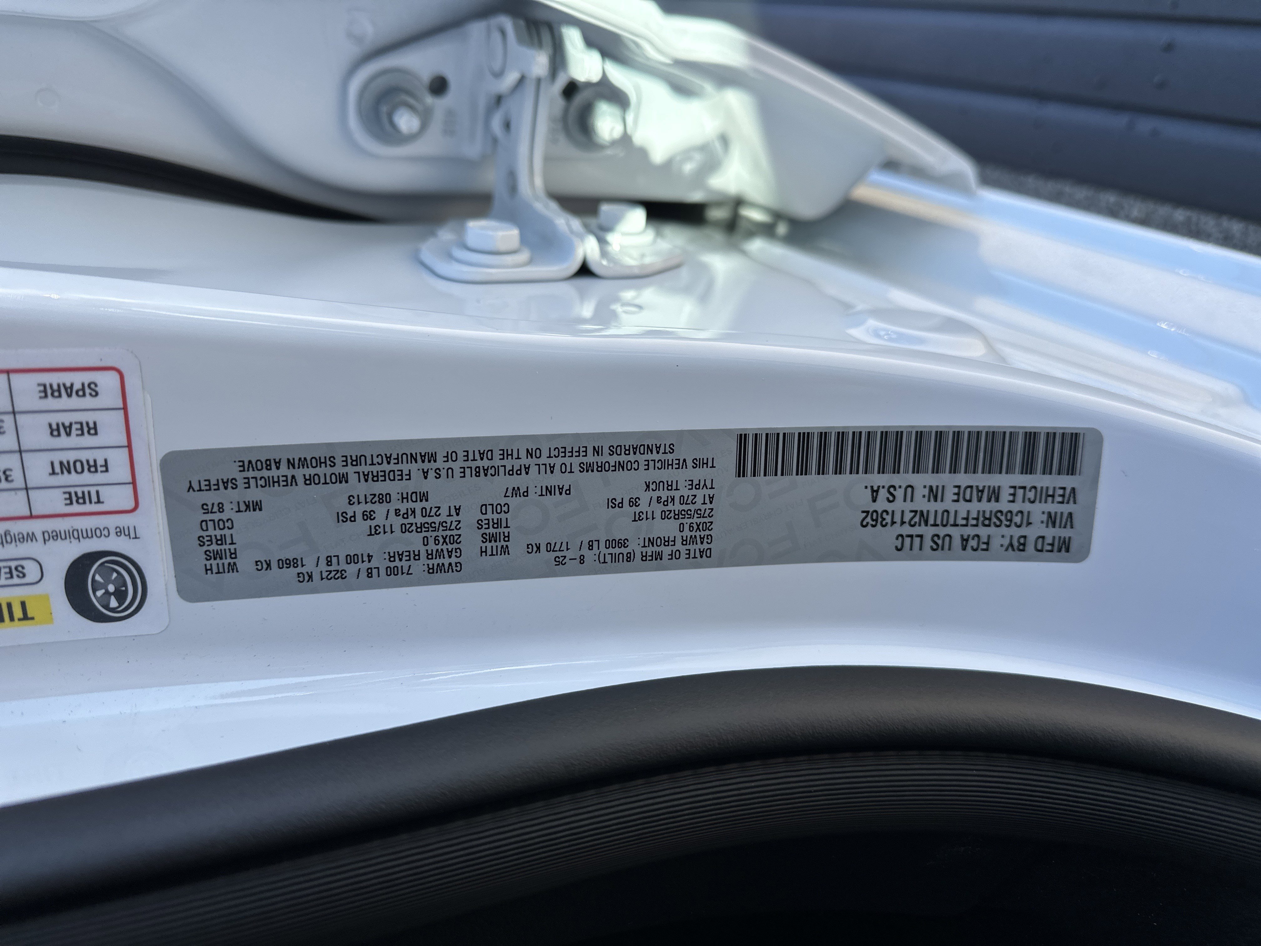 New 2026 Bright White Clear-Coat Exterior Paint RAM Big Horn/Lone Star image 35