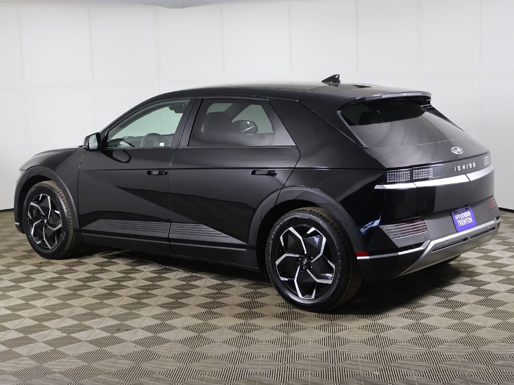 2022 Hyundai IONIQ 5 SE - Photo 9