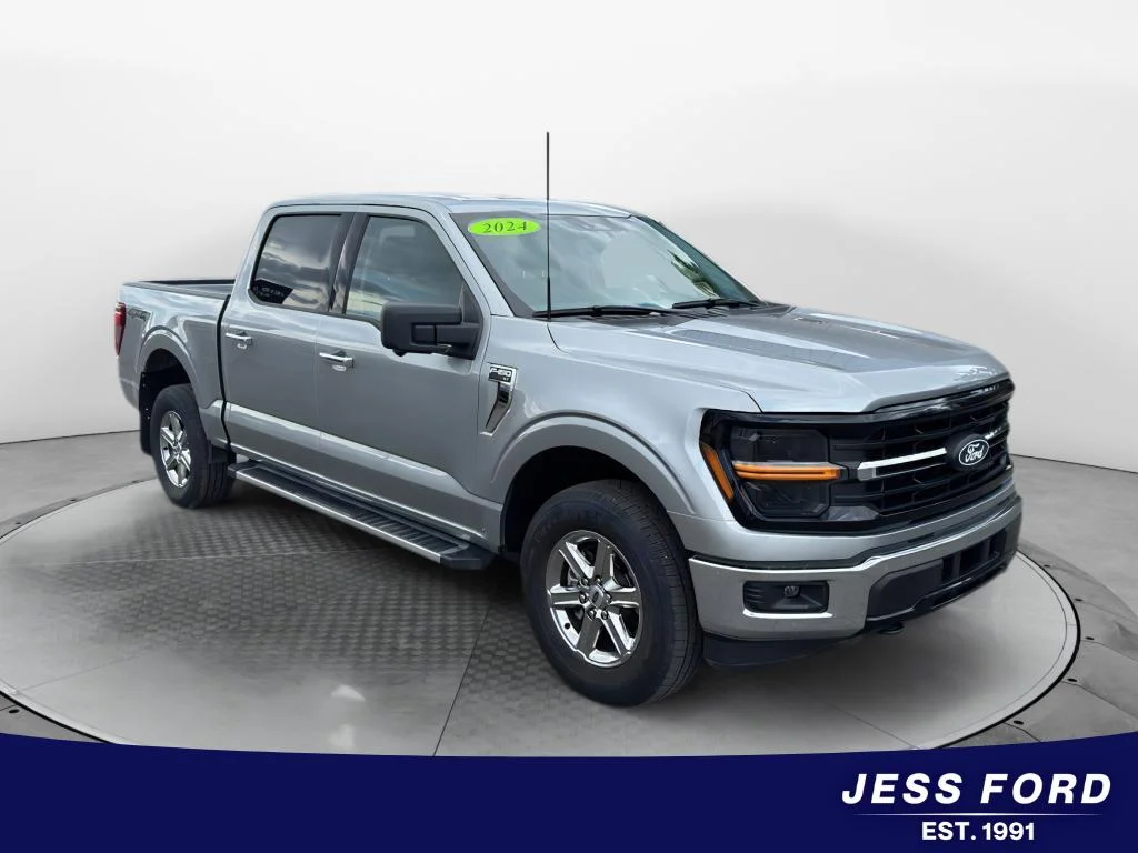 Used 2024 Iconic Silver Metallic Ford XLT image 8