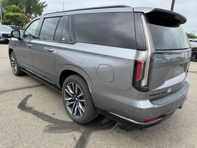 Used 2021 Gray Cadillac Sport image 8
