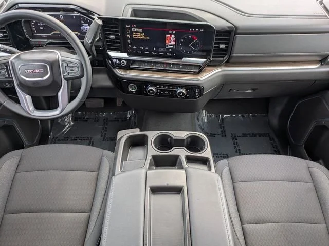 Used 2024 Downpour Metallic GMC Elevation image 17
