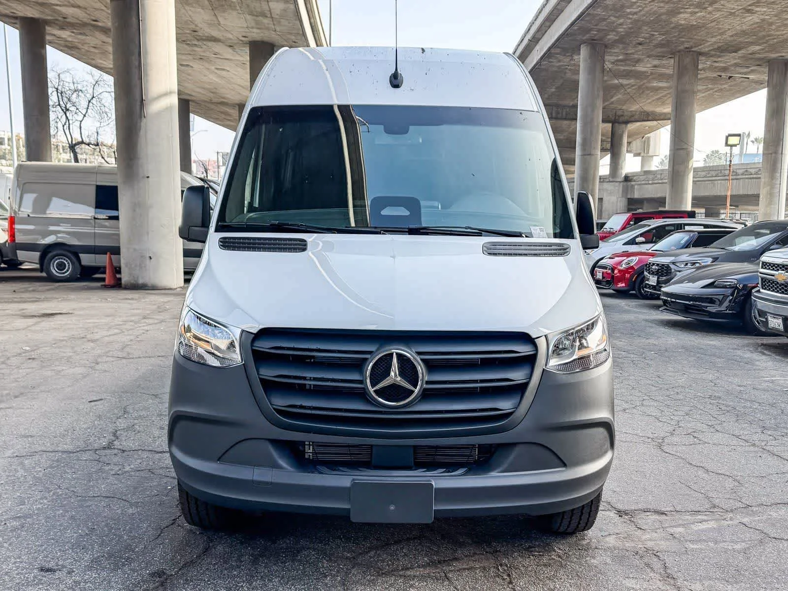 New 2026 Arctic White Mercedes-Benz Cargo 170WB High Roof RWD 2.0L I4 Diesel Turbo SO image 2