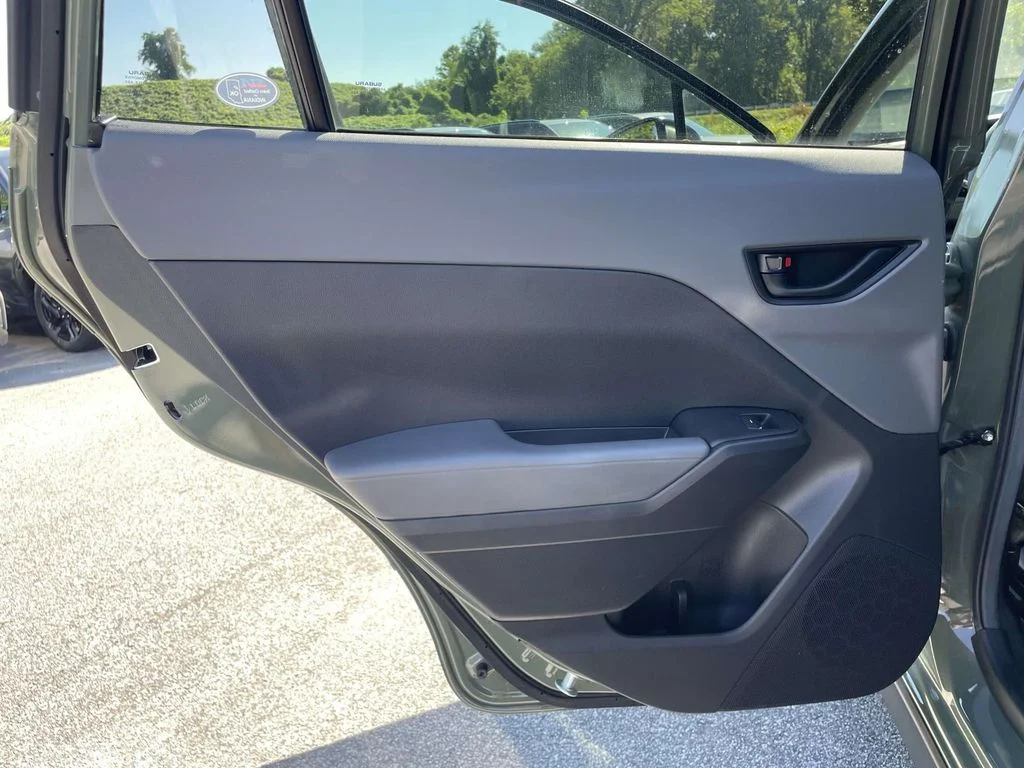 Used 2026 Alpine Green Subaru Base image 2