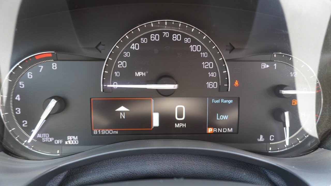 Used 2018 Silver Cadillac Luxury RWD image 15