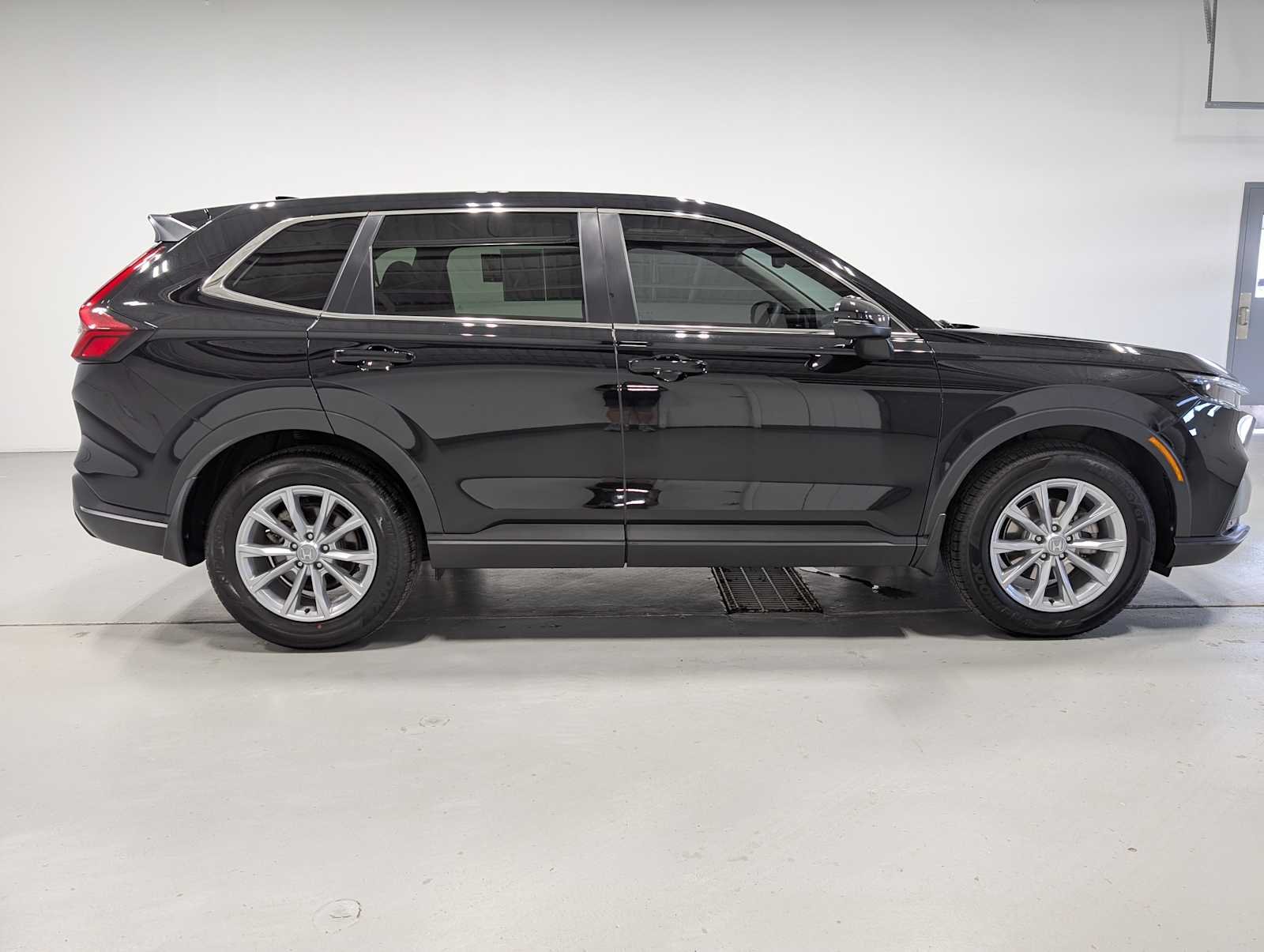 Certified Used 2024 Crystal Black Pearl Honda 1.5T AWD EX-L image 7