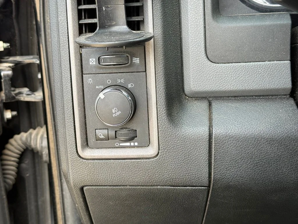 Used 2014 Black Ram Express image 19