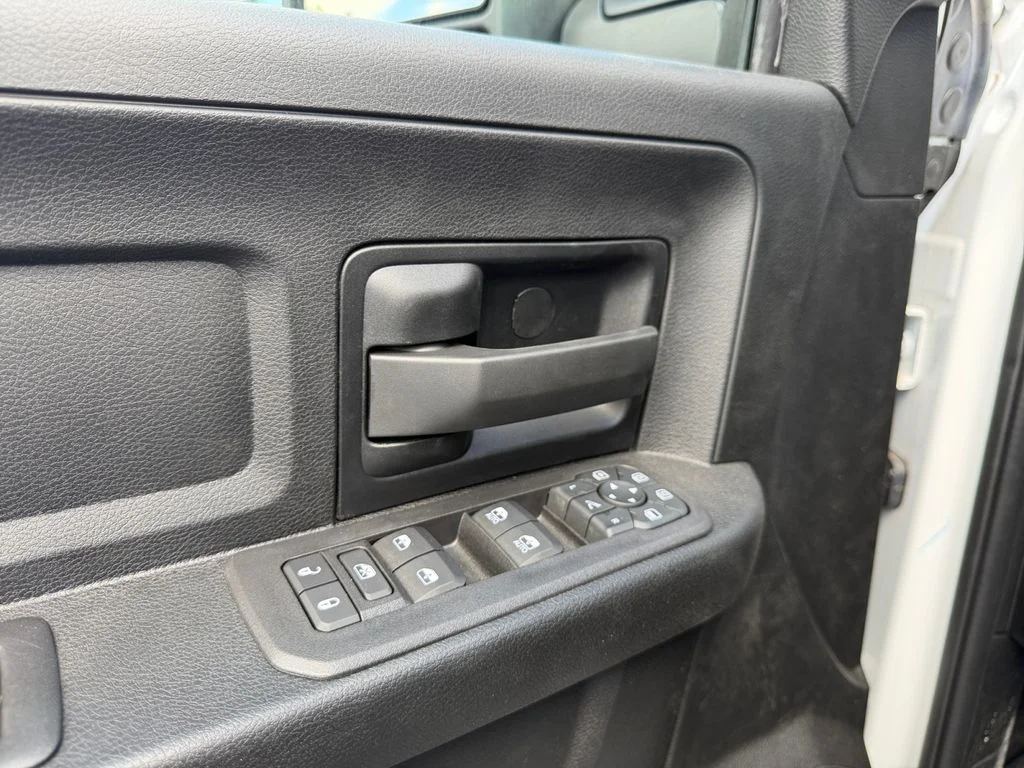 2026 RAM 3500 Tradesman - Photo 11