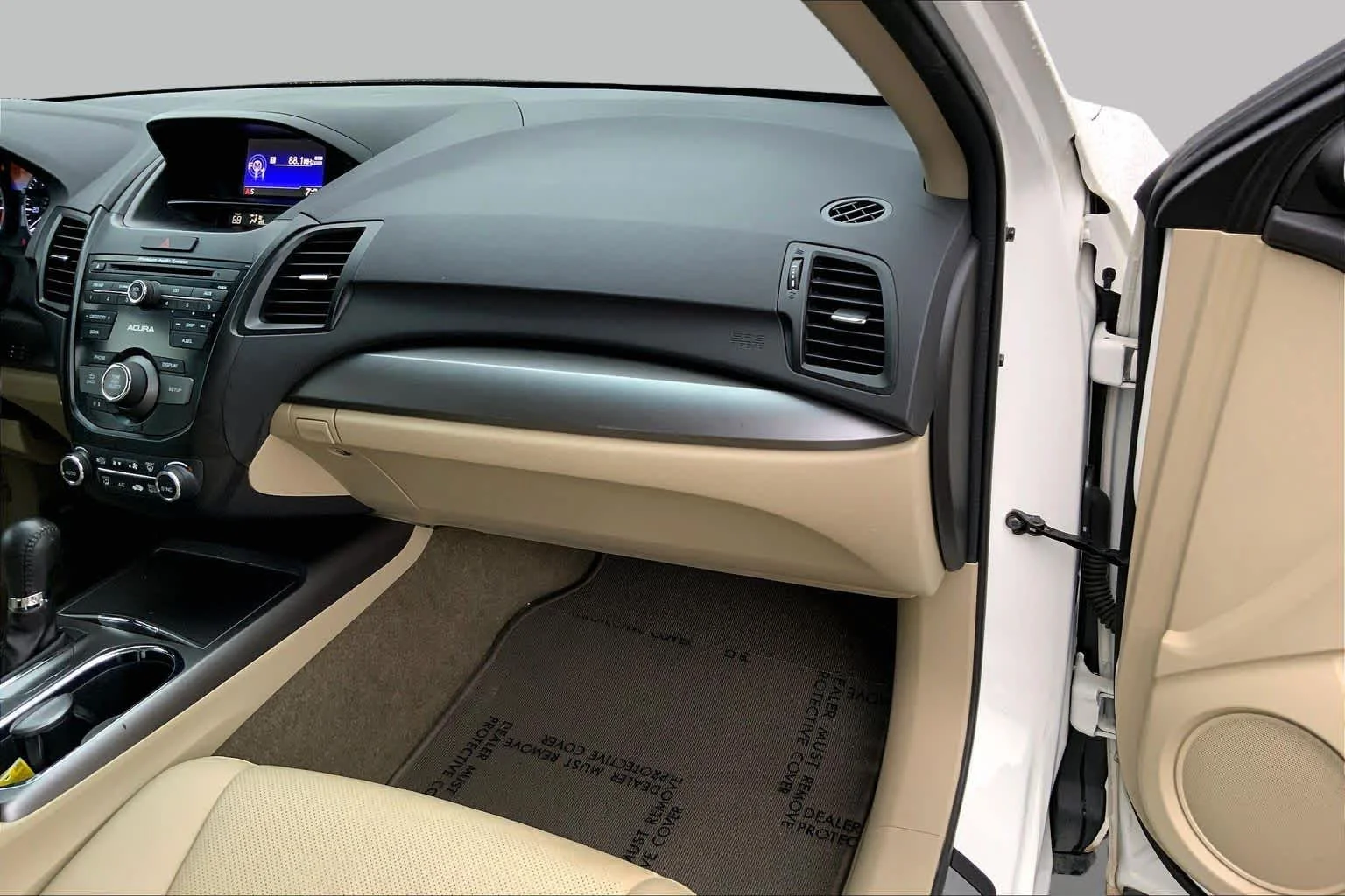 Used 2015 White Diamond Pearl Acura  image 17