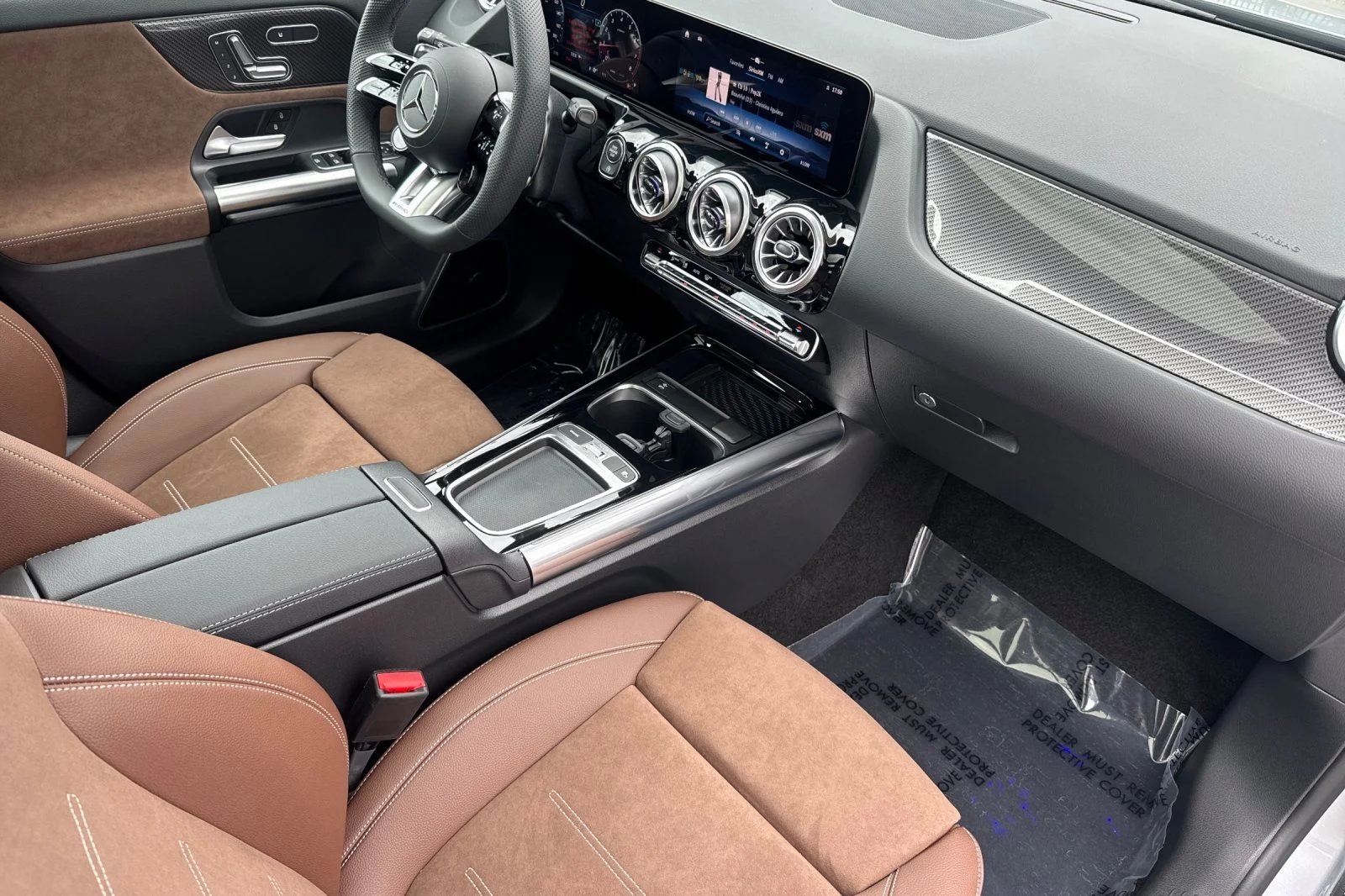 New 2026 Cirrus Silver Metallic Mercedes-Benz GLA 35 AMG® image 13