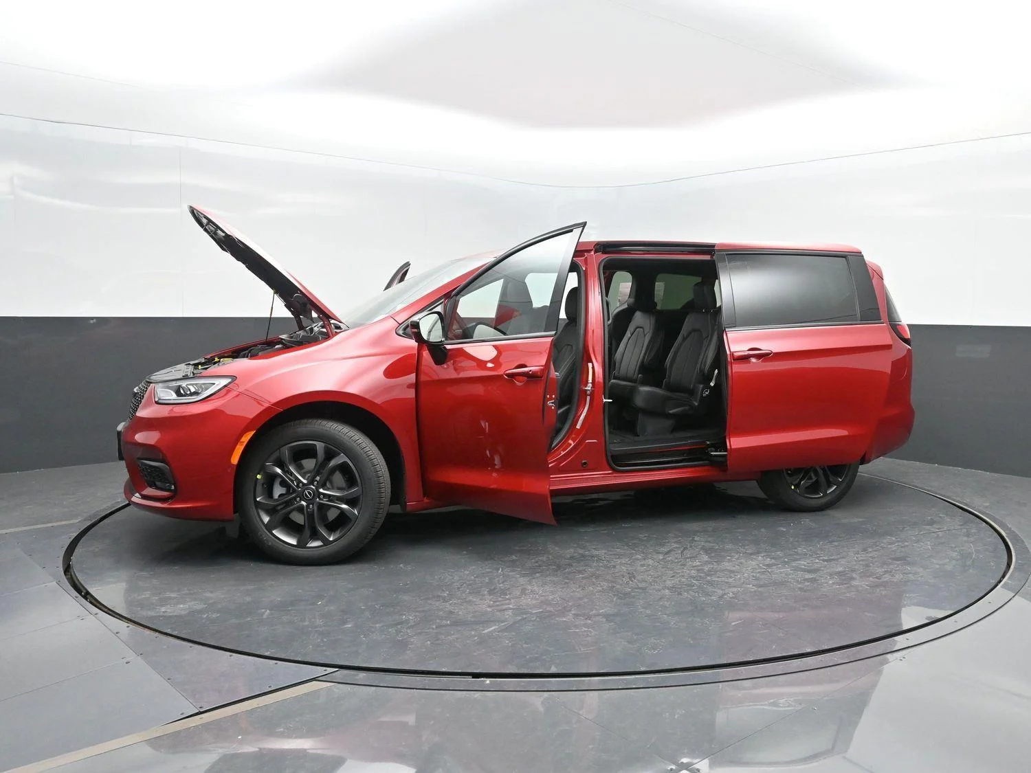 New 2026 Red Hot Pearl-Coat Exterior Paint Chrysler Select image 47