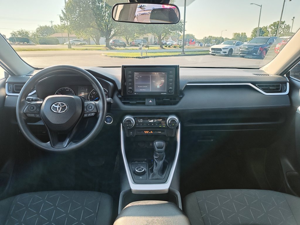 Used 2021 Silver Toyota XLE image 15