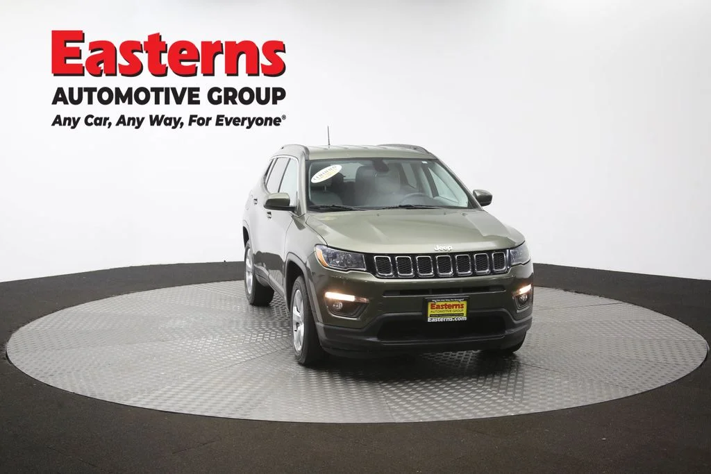 Used 2021 Green Jeep Latitude image 52
