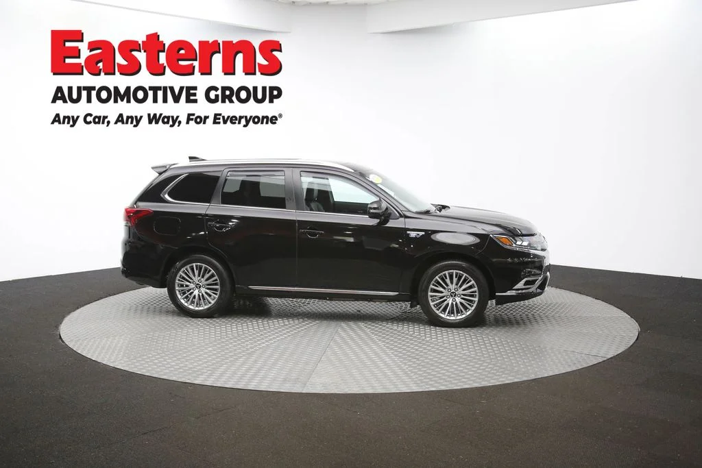 Used 2021 Black Mitsubishi SEL image 46