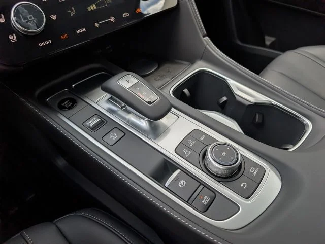 New 2027 GRAPHITE SHADOW INFINITI LUXE image 17