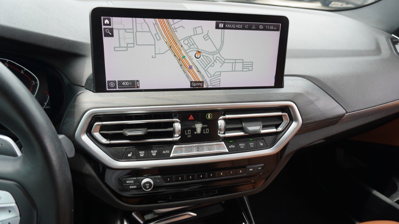 Used 2022 Gray BMW sDrive30i image 15