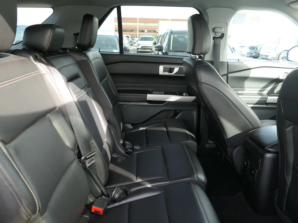 Used 2024 Carbonized Gray Ford XLT image 23