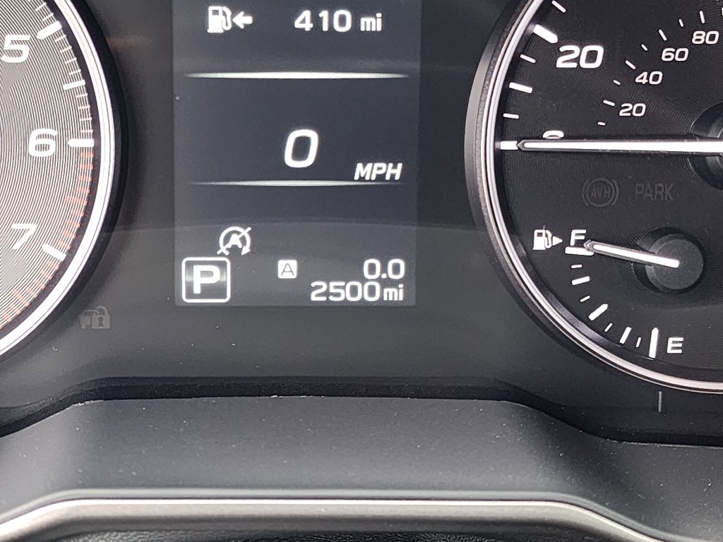 Used 2025 Ice Silver Metallic Subaru Onyx Edition image 7