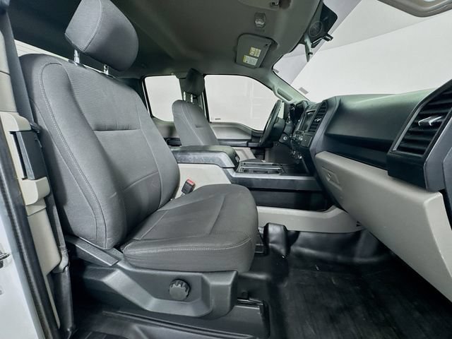 Used 2017 White Ford XL image 25