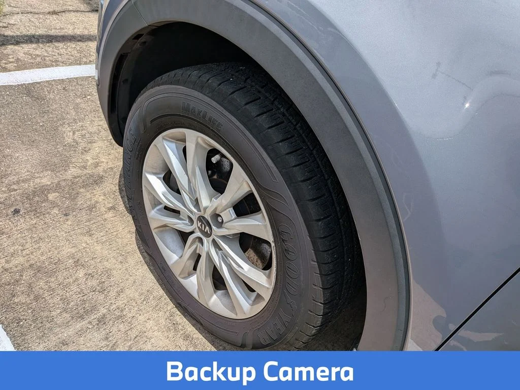 Used 2020 Silver Kia LX image 6