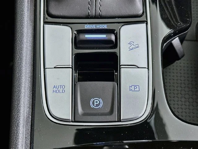 New 2027 Black Hyundai SEL image 19