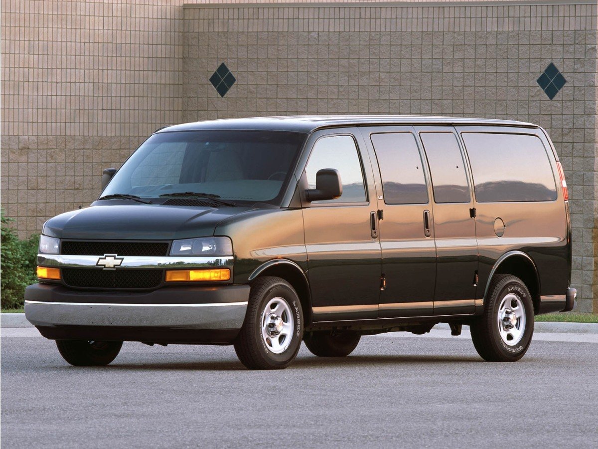 2004 Chevrolet Express 1500 AWD's photo
