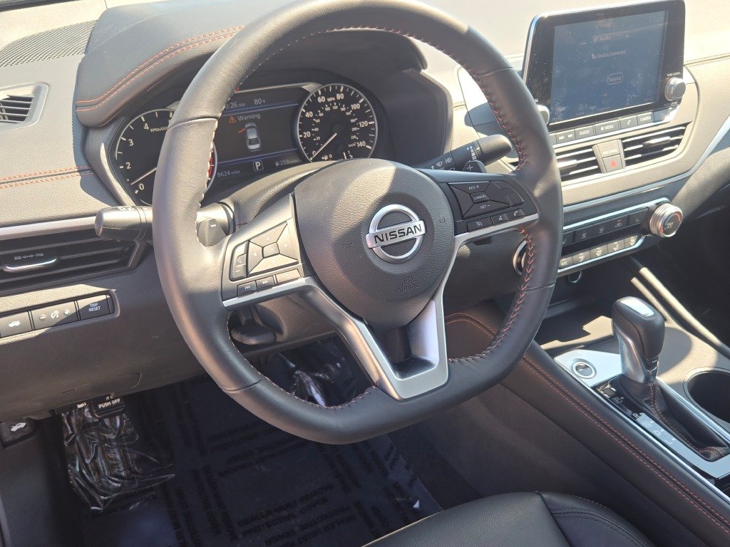 Used 2022 Black Nissan 2.5 SR image 22