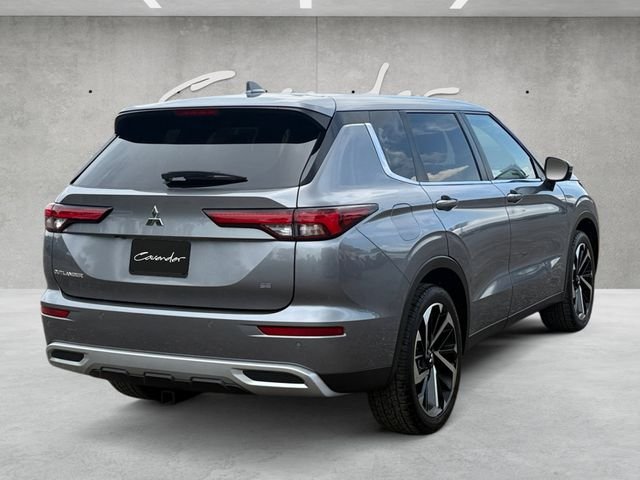 Used 2022 Mercury Gray Metallic Mitsubishi SE image 17