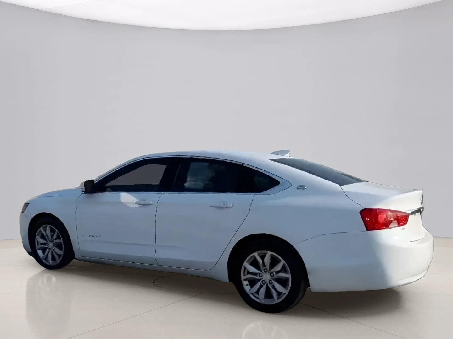 Used 2018 White Chevrolet LTZ image 6
