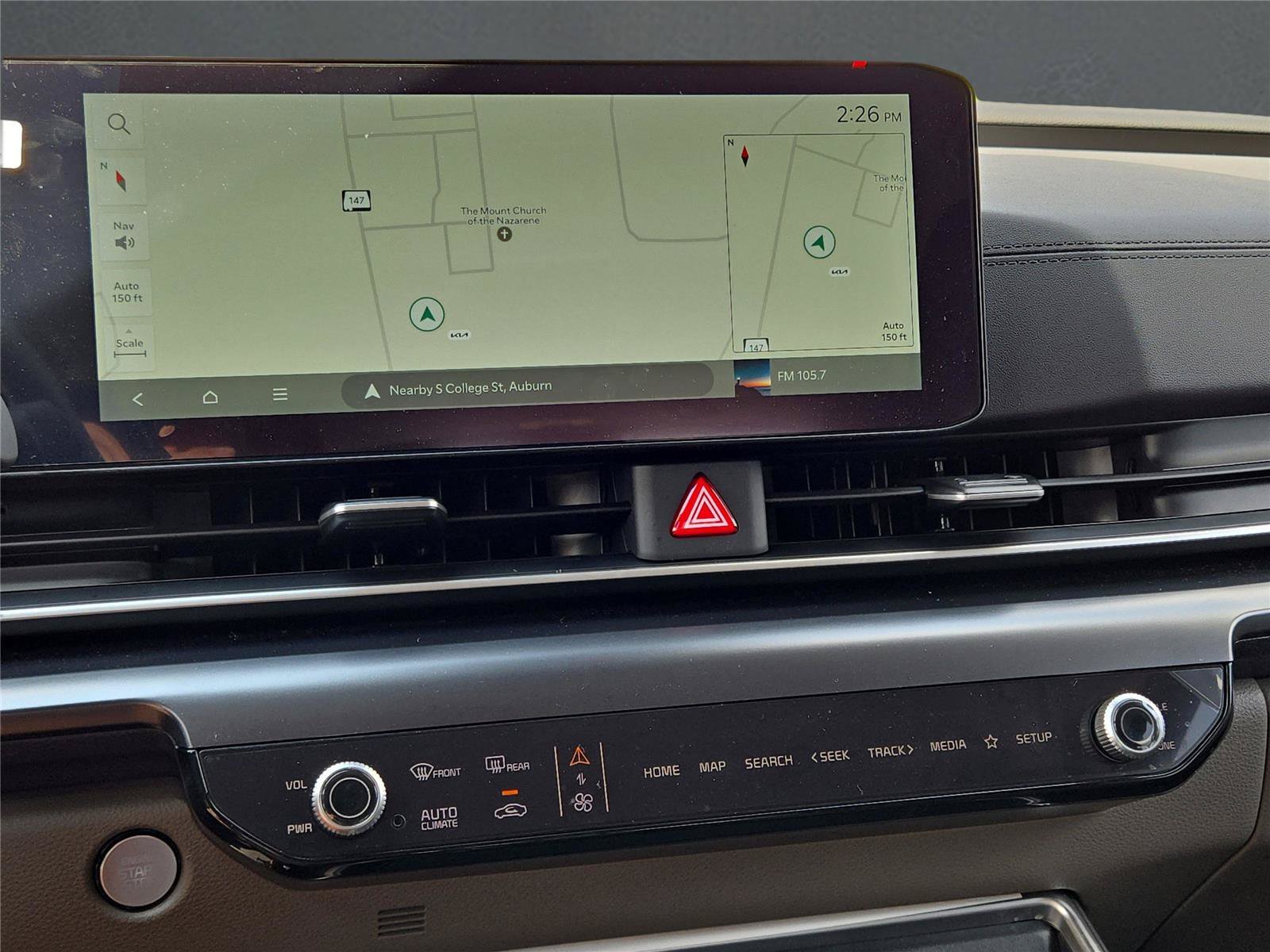 2025 Kia Carnival LXS - Photo 25