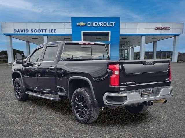 Used 2022 Black Chevrolet LTZ image 12