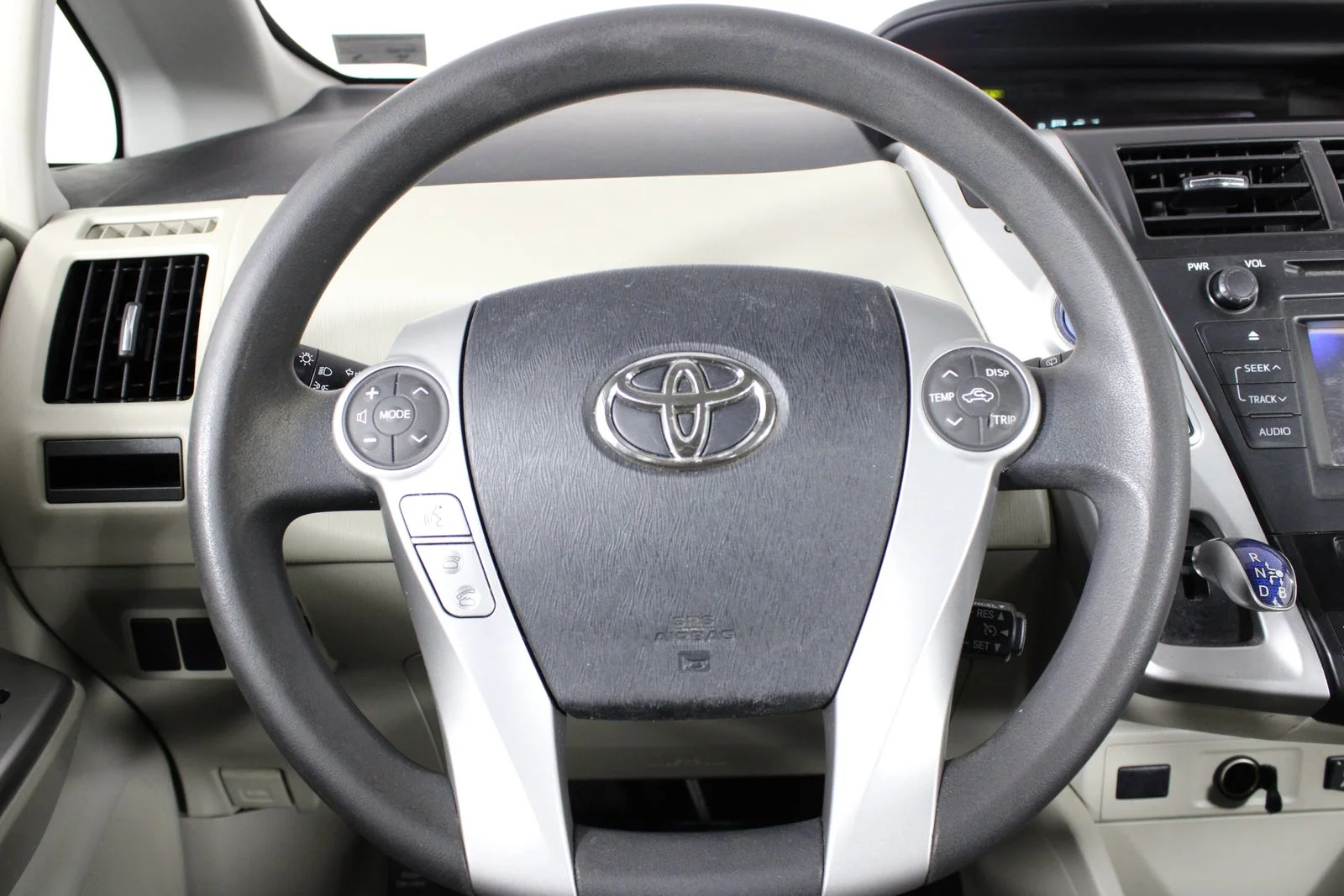 Used 2012 Blue Toyota Three image 19