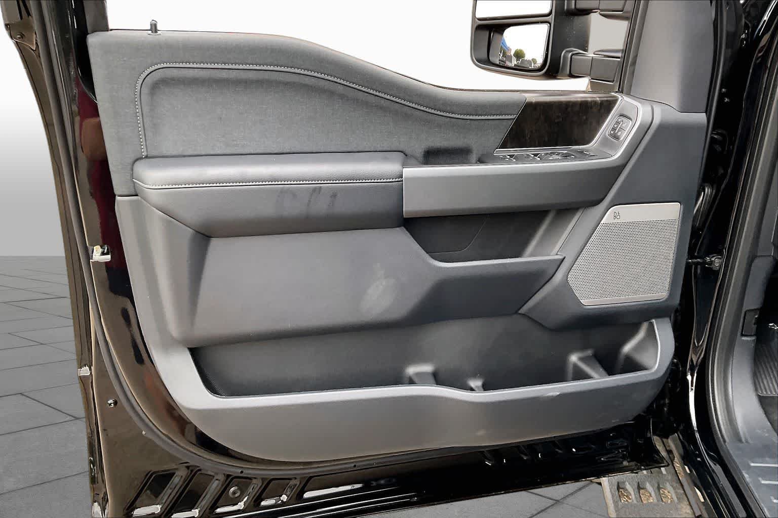 New 2026 Agate Black Metallic Ford F-250® Lariat® image 10