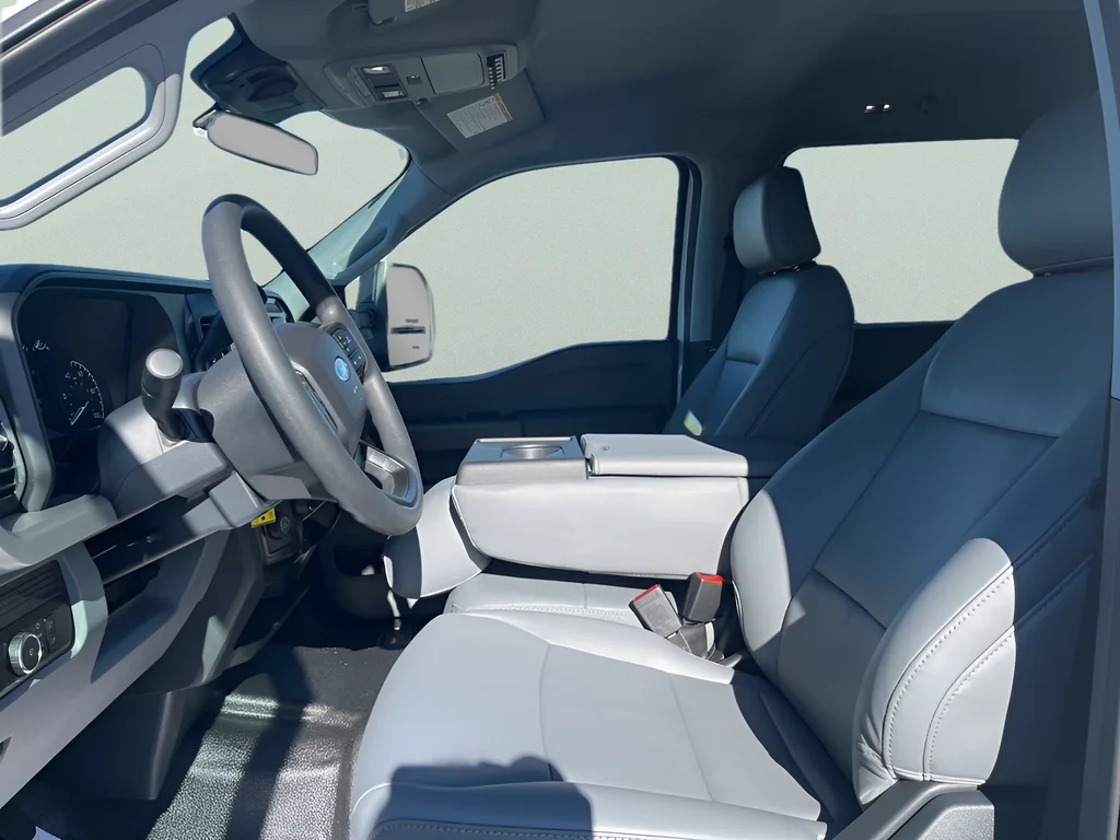 New 2026 Oxford White Ford F-350® XL image 13