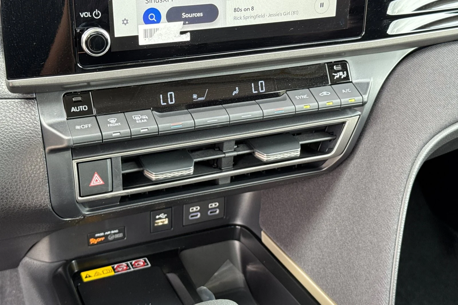 2026 Toyota Camry LE - Photo 18